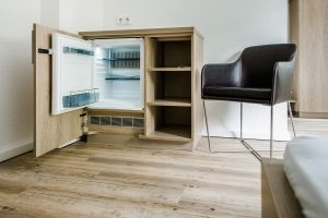 Tischlerei Hagemeier, Projekte, Referenz Gütersloh, Möbelbau Minibar